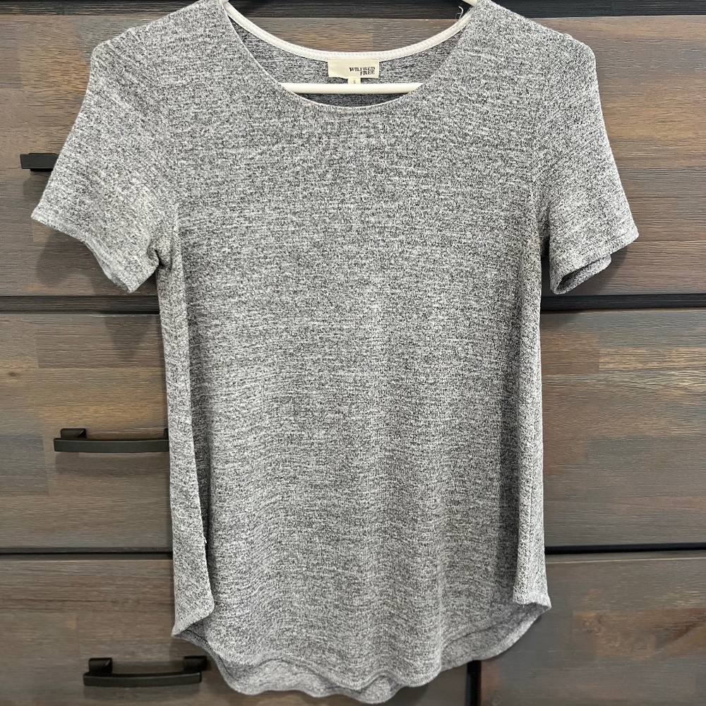 Wilfred free t-shirt